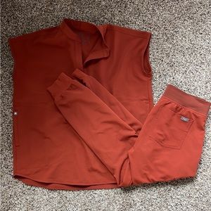 FIGS auburn scrub rafaela top